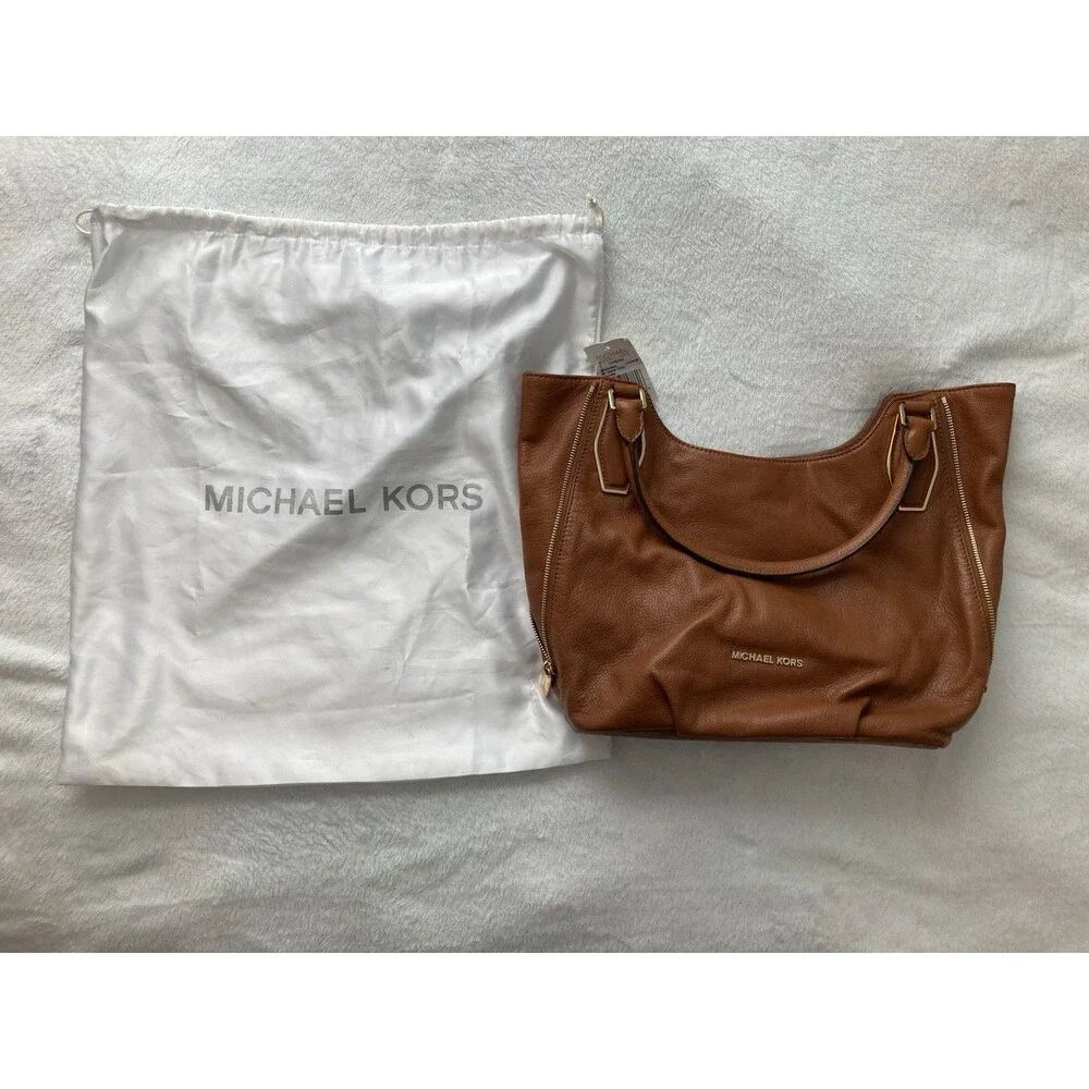 Michael Kors Vanessa Leather Shoulder Tote | Brown | NWT And Dust Protector